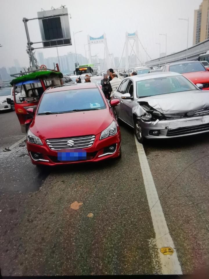 重庆交通事故